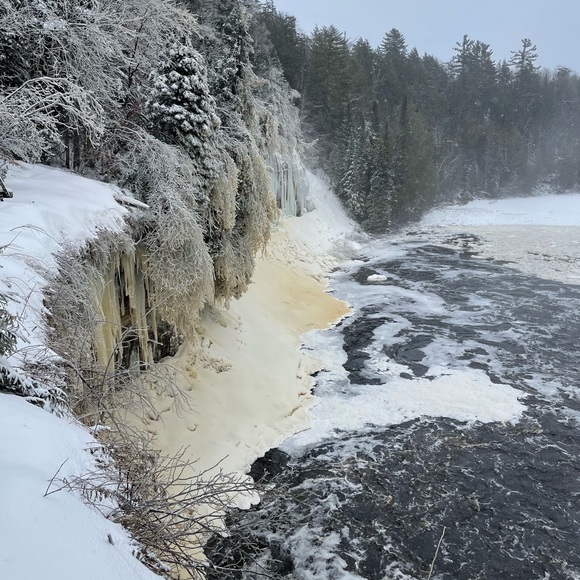 Meet your Posher, Jean - Picture 4 of 17